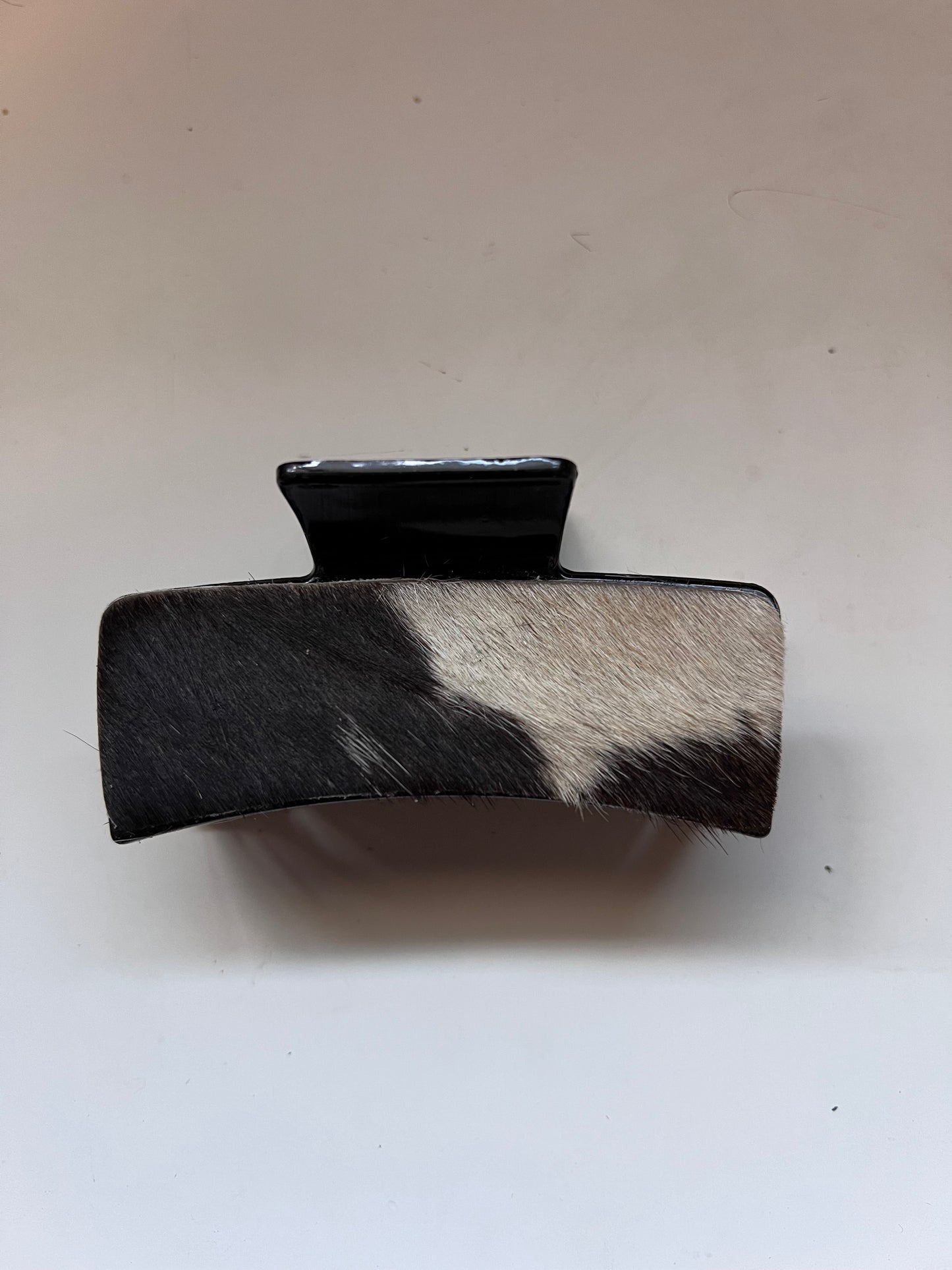 Cowhide claw clip #36