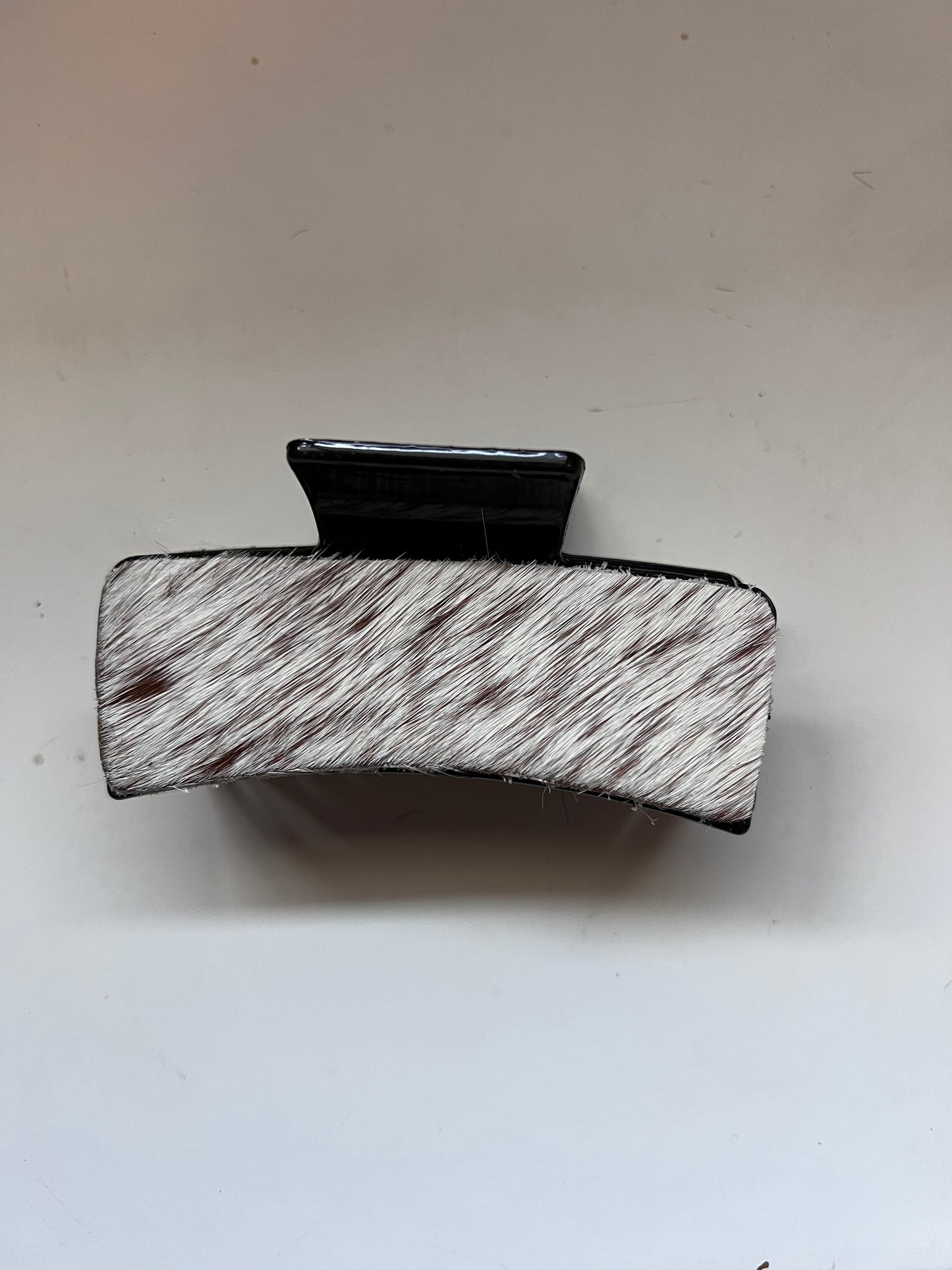 Cowhide claw clip #34