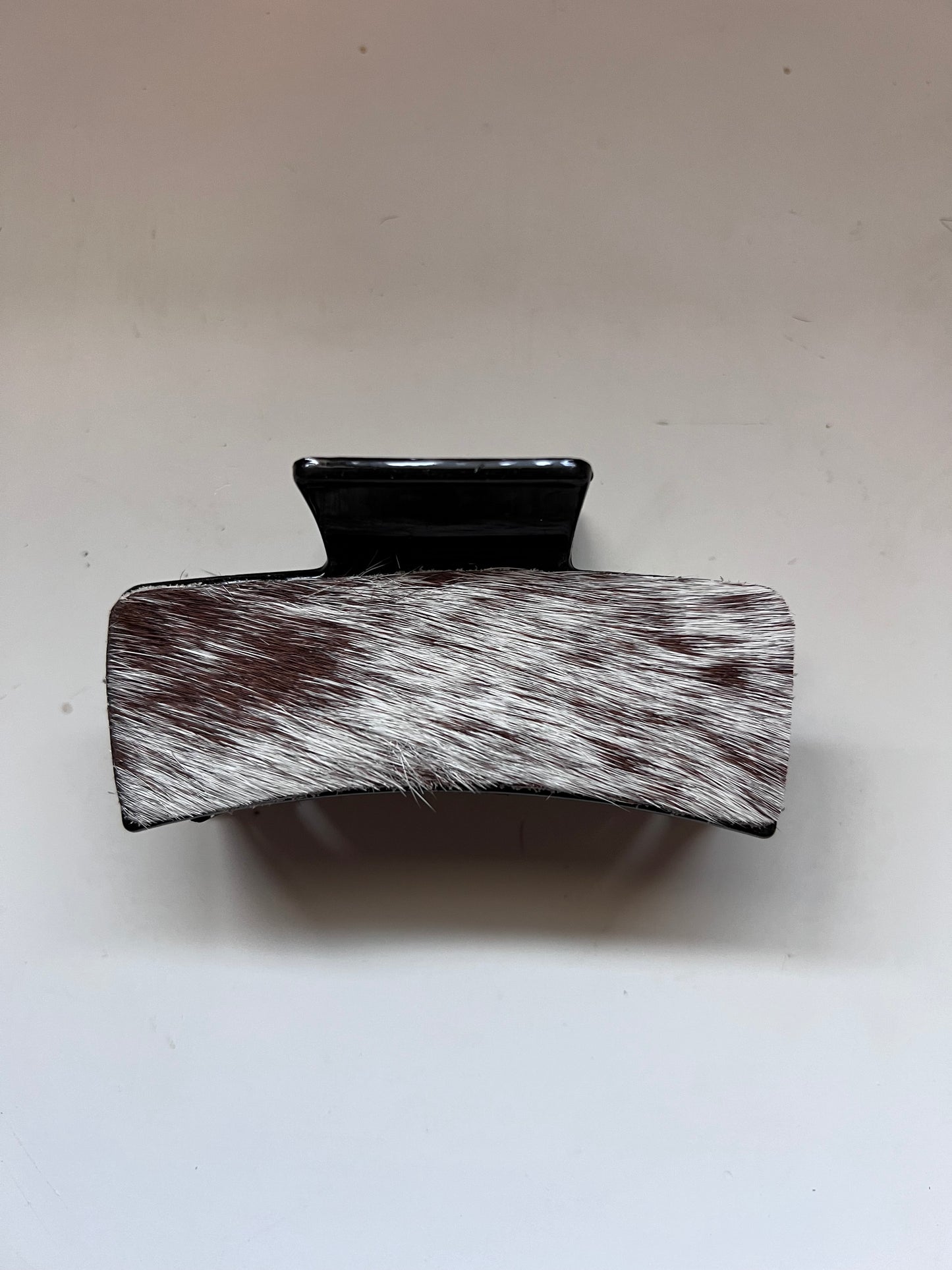 Cowhide claw clip #33