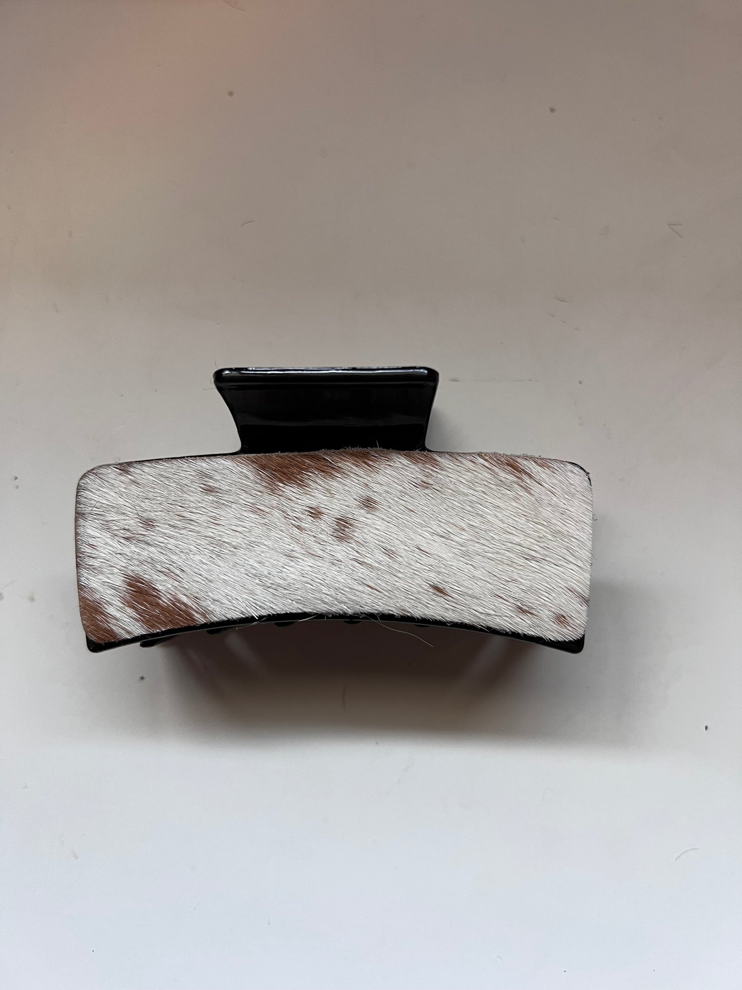 Cowhide claw clip #32