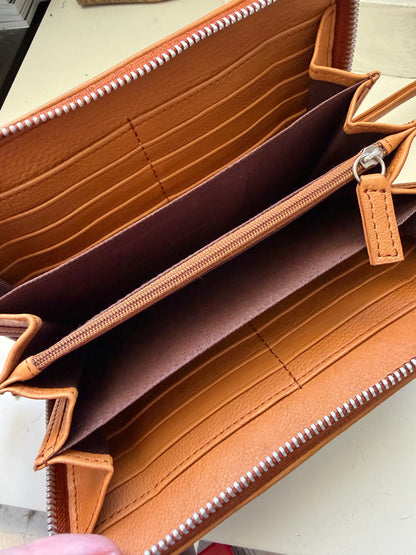 Large closed wallet #14