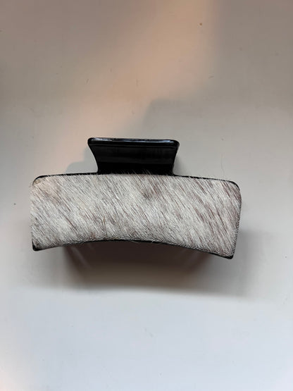 Cowhide claw clip #25