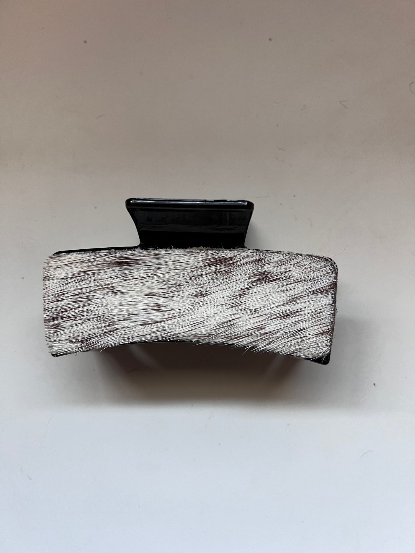 Cowhide claw clip #34