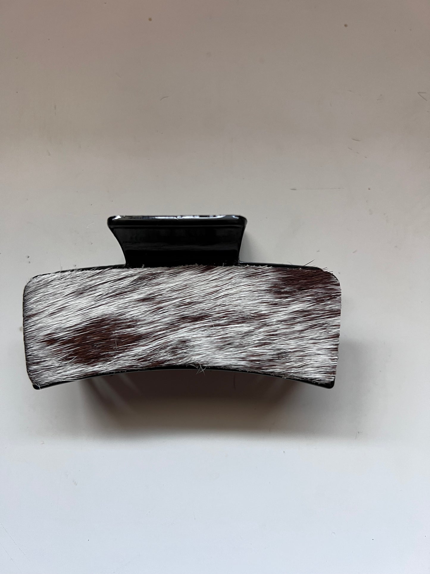 Cowhide claw clip #33