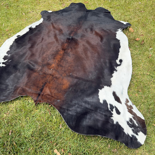 SECONDS - Cowhide rug #1