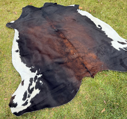 SECONDS - Cowhide rug #1