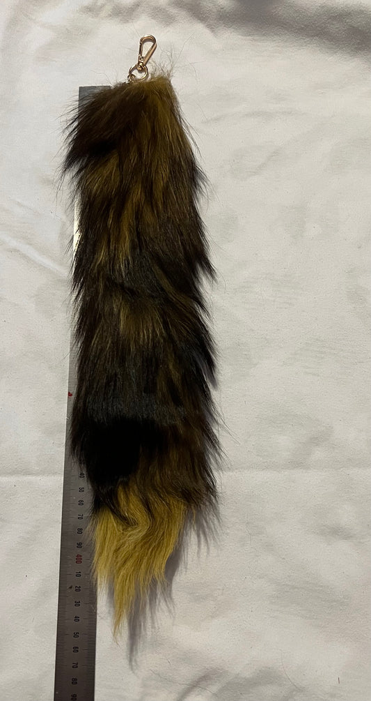 Fox tail keyring #1