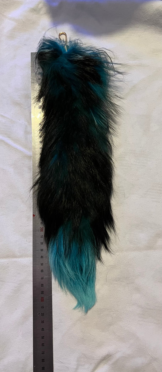 Fox tail keyring #18