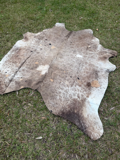 Cowhide rug #15