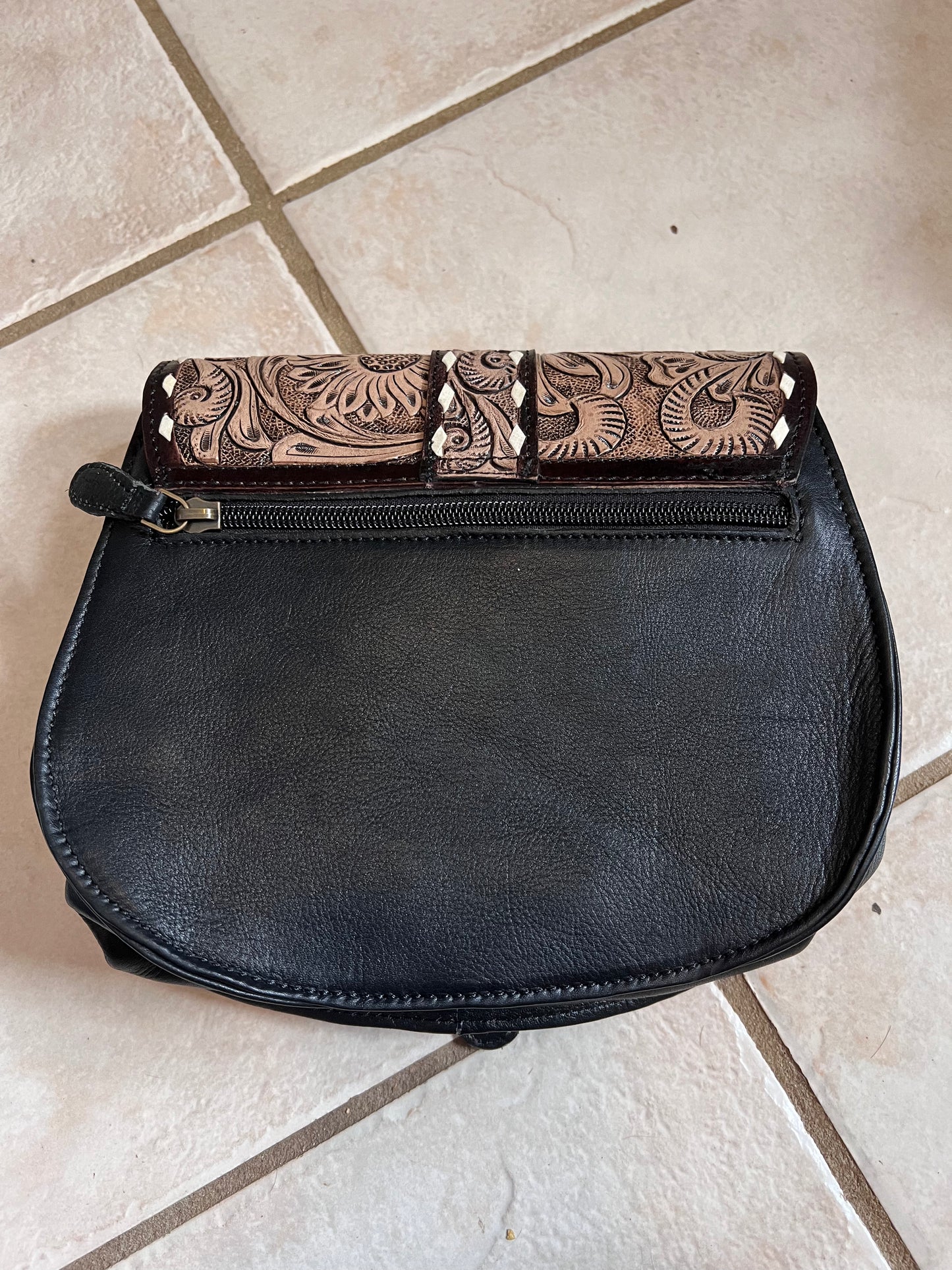 Tooled sunflower buckle bag #4